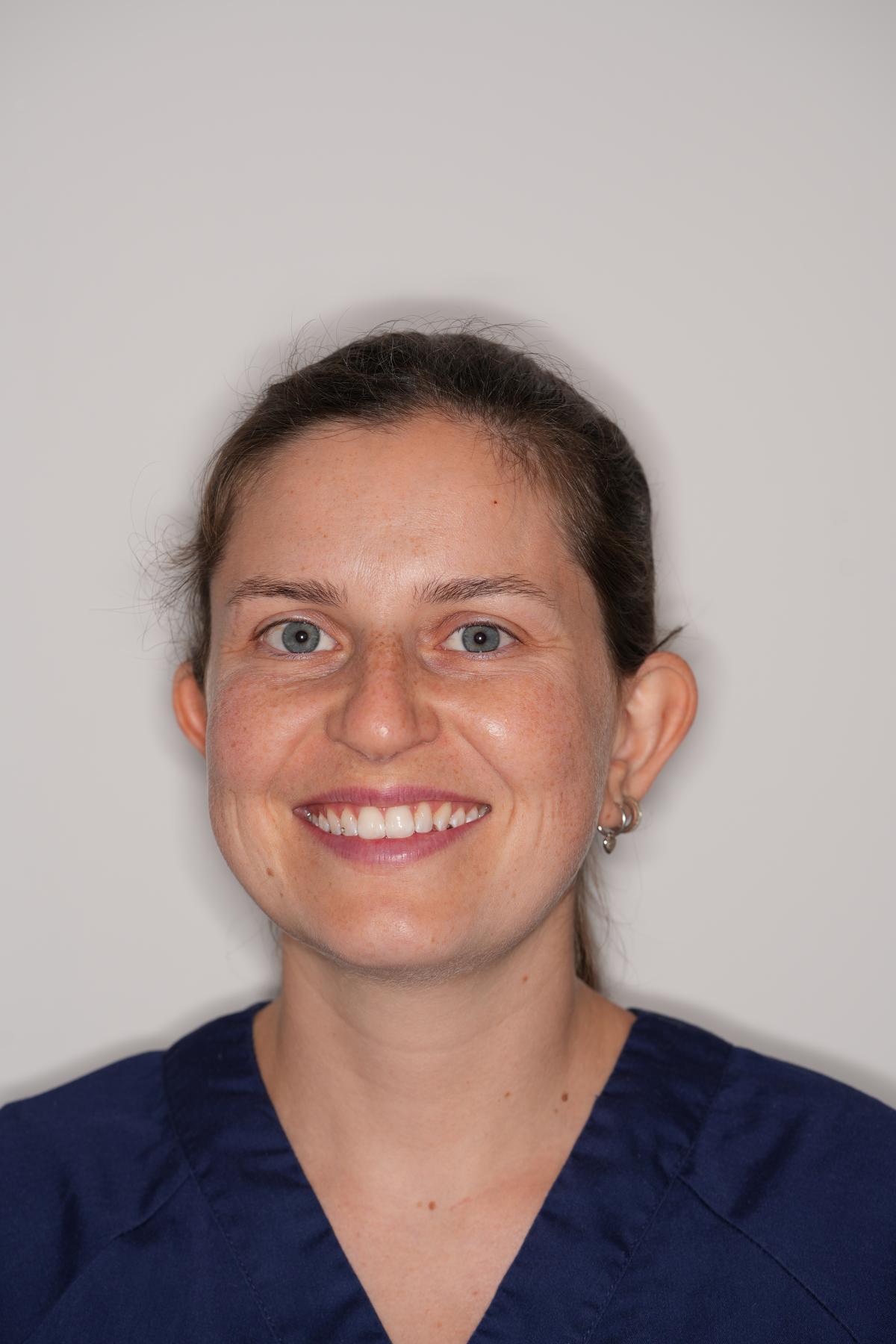 Prophylaxeassistentin Mary Inauen